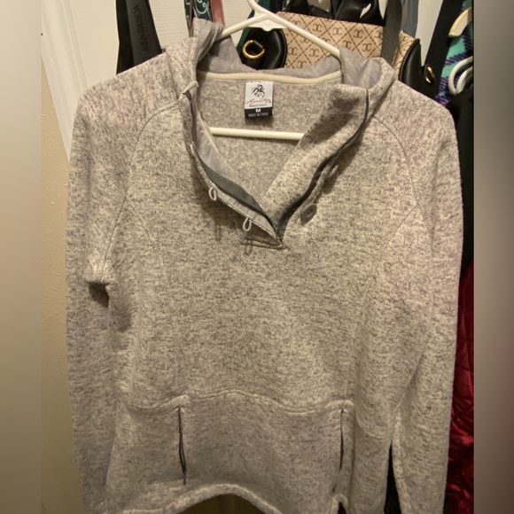 Legendary Whitetails Hooded Zip/Buttonup - Picture 3 of 8